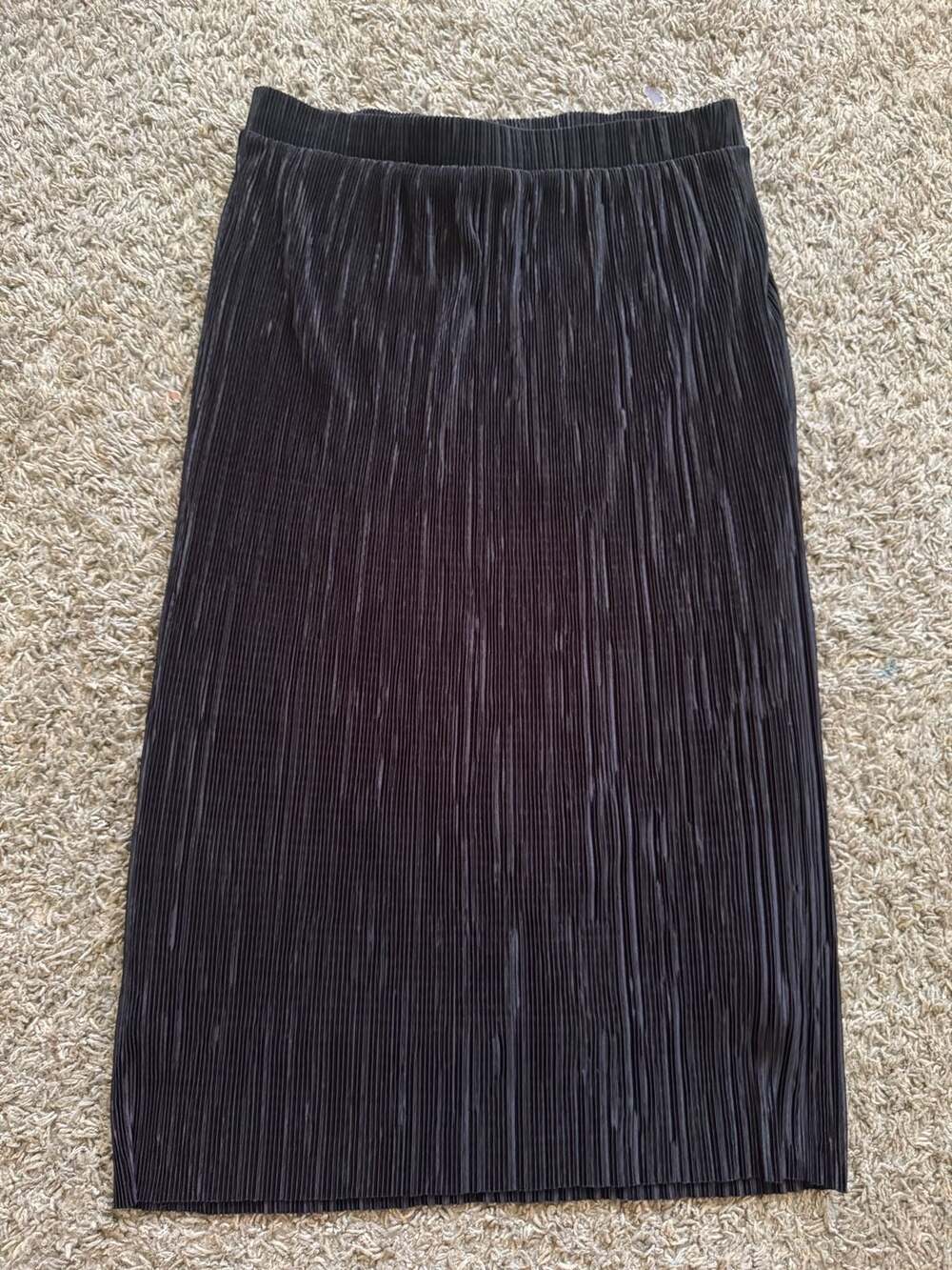 Le Lis Black Pleated Midi Skirt Size L